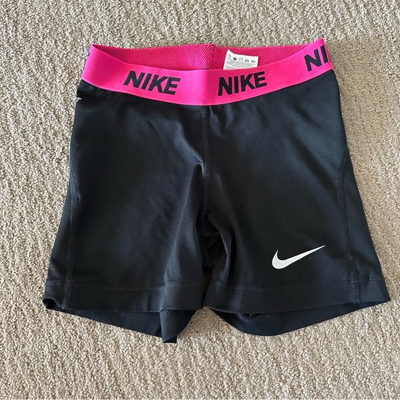 Nike Pants - Nike shorts